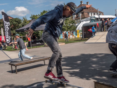 skateboard-1701-2
