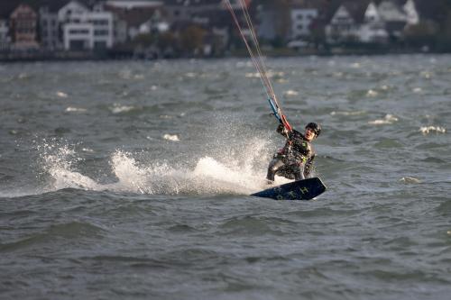 04-Skite-Surving (1) (1)