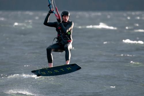 06-Skite-Surving (1)